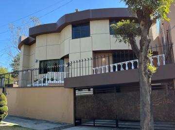 Casa · 374m² · 3 Recámaras · 4 Estacionamientos · Casa en Venta en Ciudad Satélite