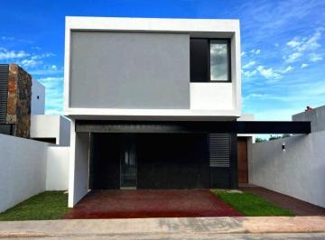 Casa de 3 habitaciones, Conkal · Casa en Privada Residencial con Amenidades