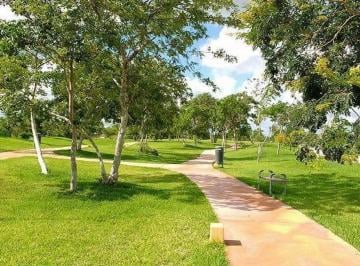 Terreno / Lote , Mérida · Terreno en Venta en Privada Parque Central en Cholul