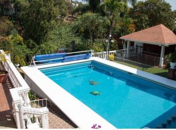 Casa de 5 habitaciones, Cuernavaca · Casa Sola con Alberca y Jardín La Pradera Cuernavaca