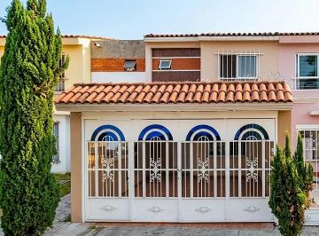 Casa de 3 habitaciones, Guadalajara · Casa en Venta en Guadalajara, Jalisco