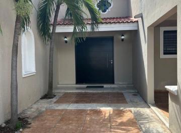 Casa de 3 habitaciones, Mérida · Casa en Renta en San Antonio Cinta