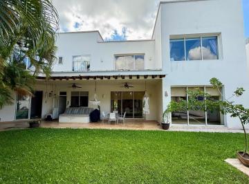 Casa de 3 habitaciones, Cancún · Residencia de Lujo con Alberca Privada en Villa Magna | 3 Recámaras | Cancún