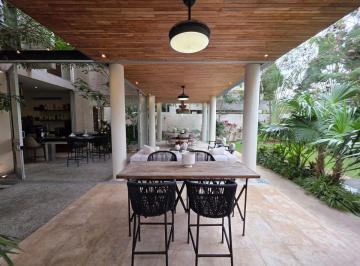 Casa de 4 habitaciones, Mérida · Residencia con Alberca y Paneles Solares en Tamara Residencial – Zona Country
