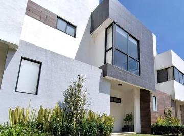 Casa en condominio · 130m² · 3 Recámaras · 2 Estacionamientos · Casa en Venta Ocoyoacac La Escondida Residencial Mod Lago