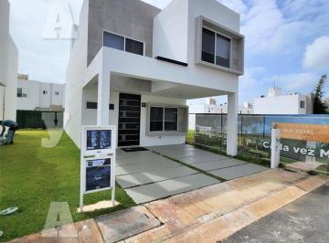 Casa · 157m² · 3 Recámaras · 1 Estacionamiento · Casa en Pre Venta de 3 Recamaras, Av Arco Vial, Lillis, Playa del Carmen