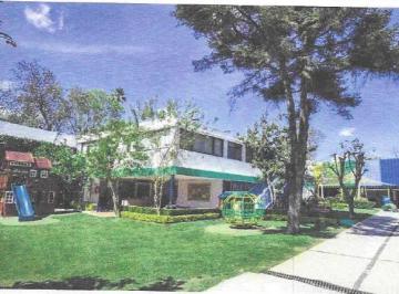 Casa · 727m² · 6 Recámaras · 2 Estacionamientos · Jardines del Pedregal, Residencia con Uso de Escuela