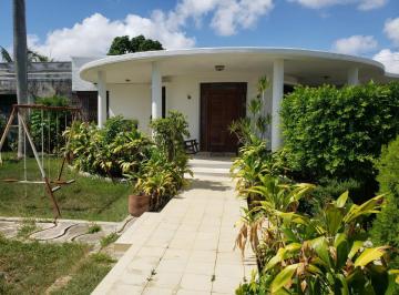 Casa · 717m² · 3 Recámaras · 2 Estacionamientos · Encantadora Casa en Vneta Tipo Colonial Merida Centro (Fvc - 2756)