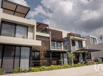 Casa · 505m² · 4 Recámaras · 2 Estacionamientos · Casa en Venta San Miguel de Allende en “club de Golf Ventanas”
