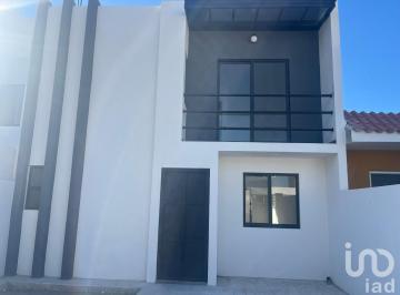 Casa · 111m² · 3 Recámaras · 1 Estacionamiento · Casa Nueva en Venta en Rancho San Miguel, Durango | 3 Recámaras, 2.5 Baños, Cochera | $1,680,000