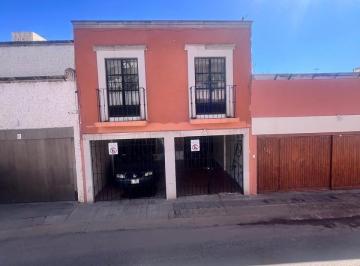 Casa · 197m² · 4 Recámaras · 2 Estacionamientos · Casa en Venta en Barrio del Calvario, Zona Centro, Durango