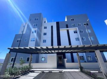 Departamento de 3 habitaciones, Querétaro · Penthouse de 2 Niveles con 3 Recámaras y Amenidades, Renta. Loma Dorada