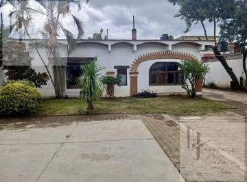 Casa · 5 Recámaras · Casa en Renta en Santa Lucía del Camino, Oaxaca