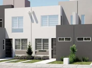 Casa · 84m² · 3 Recámaras · 1 Estacionamiento · Casa en Venta en Los Agaves Residencial, Leon Gto