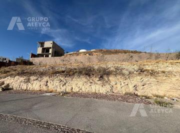 Terreno / Lote · 180m² · Terreno en Venta en Altozano