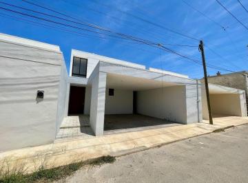 8a03330d6b542103ebefbe3049f5c8fe64c60445f8ba99e7a5deb71a7854702f · Casa en Venta en Temozon Norte, Merida