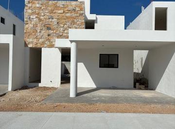 b498b688ab985a7820d8677d62ce292bf501de102b7257bfc4a684336c4437e8 · Casa Residencial en Venta en Conkal, Yucatán