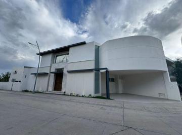 4a6ebea0836004161f1e19a9824ed0ef67c6d09f0a5076e0a33f46f715358851 · Casa Nueva en Venta en Loretta 1