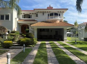 Casa en condominio de 3 habitaciones, Zapopan · Casa en Renta | Valle Real