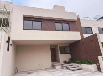 Casa · 286m² · 3 Recámaras · 2 Estacionamientos · Casa en San Angel