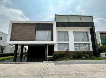 Casa en condominio de 3 habitaciones, Metepec · Residencia en Hacienda San Antonio, Metepec