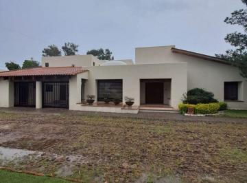 Casa de 3 habitaciones, Aguascalientes · Venta de Residencia Remodelada en Trojes de Krystal
