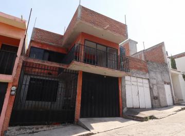 Casa de 3 habitaciones, Morelia · Casa en Venta en Morelia, Zona Mercado de Abastos