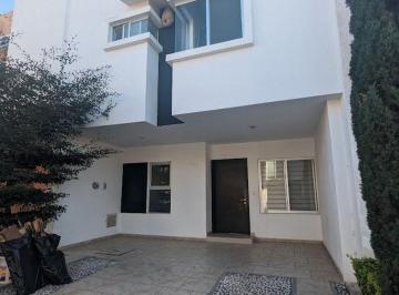 Casa de 3 habitaciones, Zapopan · Casa en Alta Vista