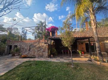 Casa de 3 habitaciones, León · Espectacular Casa Amueblada en Renta