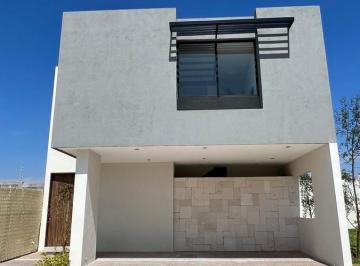 Casa · 158m² · 3 Recámaras · 2 Estacionamientos · Casa - Jesús María