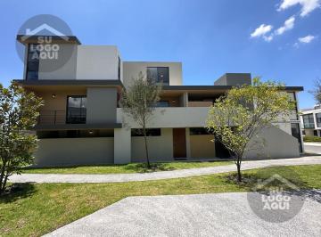Departamento · 120m² · 3 Recámaras · 2 Estacionamientos · Departamento - Zákia