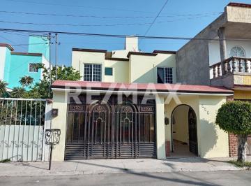 Casa · 140m² · 3 Recámaras · 2 Estacionamientos · Casa en Venta en La Aurora Querétaro - (4)