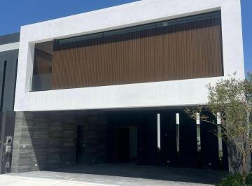Casa · 357m² · 3 Recámaras · 3 Estacionamientos · Casa en Venta Carretera Nacional