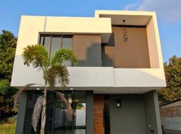 Casa de 3 habitaciones, Tapachula · Se Vende Casa en Fraccionamiento Privado "Anáhuac"