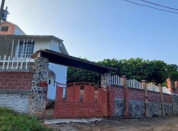 Casa de 2 habitaciones, Manlio Fabio Altamirano · Se Vende Conjunto Habitacional Privado en Tenenexpan, Ver.