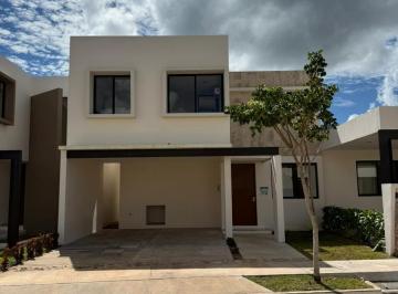 Casa · 131m² · 2 Recámaras · 2 Estacionamientos · Venta de Casa en Privada Mérida Yucatán Conkal
