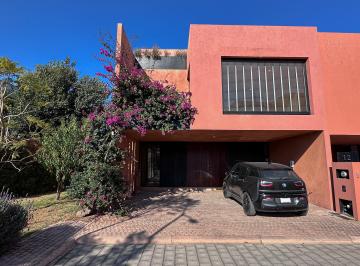 Casa de 3 habitaciones, San Pedro Cholula · Casa en Venta - del Cedro Residencial Puebla