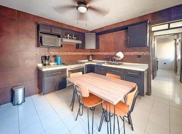Casa de 3 habitaciones, Mérida · Casa en Venta en Fracc. Residencial Pensiones VI