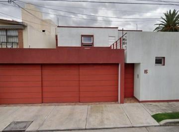 Casa de 4 habitaciones, Naucalpan de Juárez · Bonita Casa en Una Exelente Ubicacion Cerca de Escuelas Parques Hospitales y Centros Comerciales