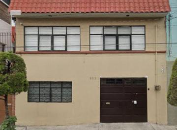 Casa de 3 habitaciones, Iztapalapa · Bonita Casa en Una Exelente Ubicacion Cerca de Escuelas Parques Hospitales y Centros Comerciales