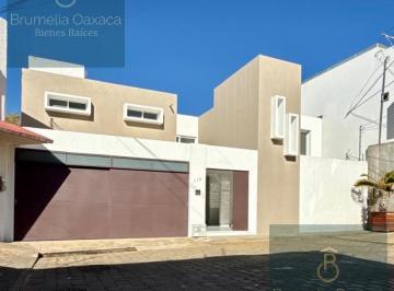 Casa · 467m² · Casa en San Felipe del Agua 1