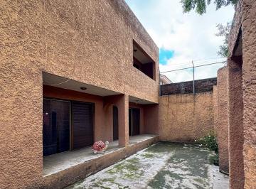 Casa de 7 habitaciones, Guadalajara · Casa de 423 m² con 7 Recámaras en Venta en Bosques de La Victoria