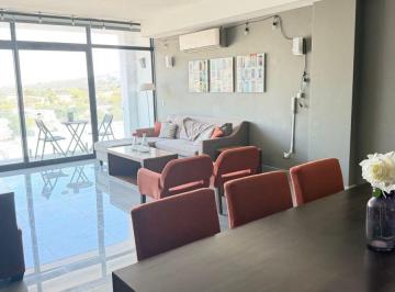 Departamento de 3 habitaciones, Santa Catarina · Amplio Departamento de Tres Recámaras, Cerca de La Udem Valle Poniente
