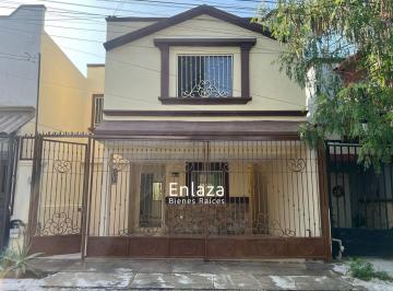 Casa · 161m² · 3 Recámaras · 2 Estacionamientos · Casa en Venta en Fraccionamiento Los Olivos