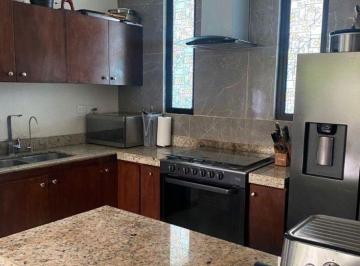 Casa en condominio de 3 habitaciones, Mérida · Renta Townhouse, Amueblado, con 3 Rec y Alberca