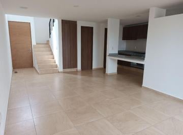 Casa · 121m² · 2 Recámaras · 2 Estacionamientos · Venta Casa en Querétaro, Zakia La Esencia, Magnifica Ubicación