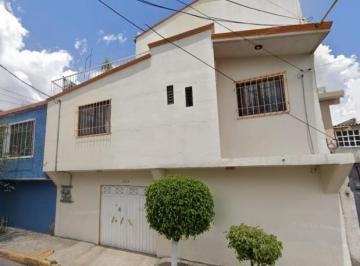 Casa de 3 habitaciones, Nezahualcóyotl · Venta de Casa en Col. Villada, Nezahualcoyotl, Edo Mex