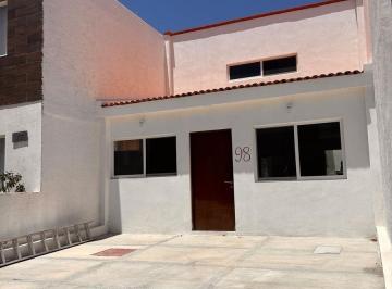 Casa en condominio · 117m² · 3 Recámaras · 2 Estacionamientos · Casa con Recámara en Pb en Pedregal de Shoenstatt, Querétaro