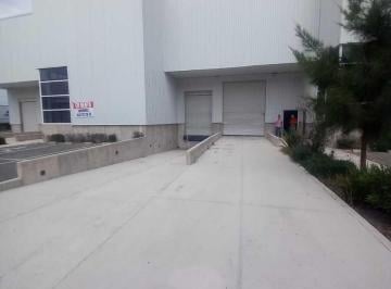 Bodega comercial · 700m² · 6 Estacionamientos · Bodegas en Renta El Calamanda El Márquez