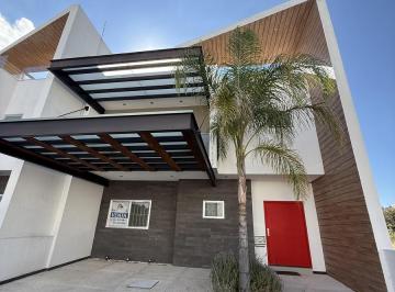 Casa en condominio · 180m² · 3 Recámaras · 2 Estacionamientos · Venta Casa Condesa Juriquilla Uno de Los Condominios Más Exclusivos